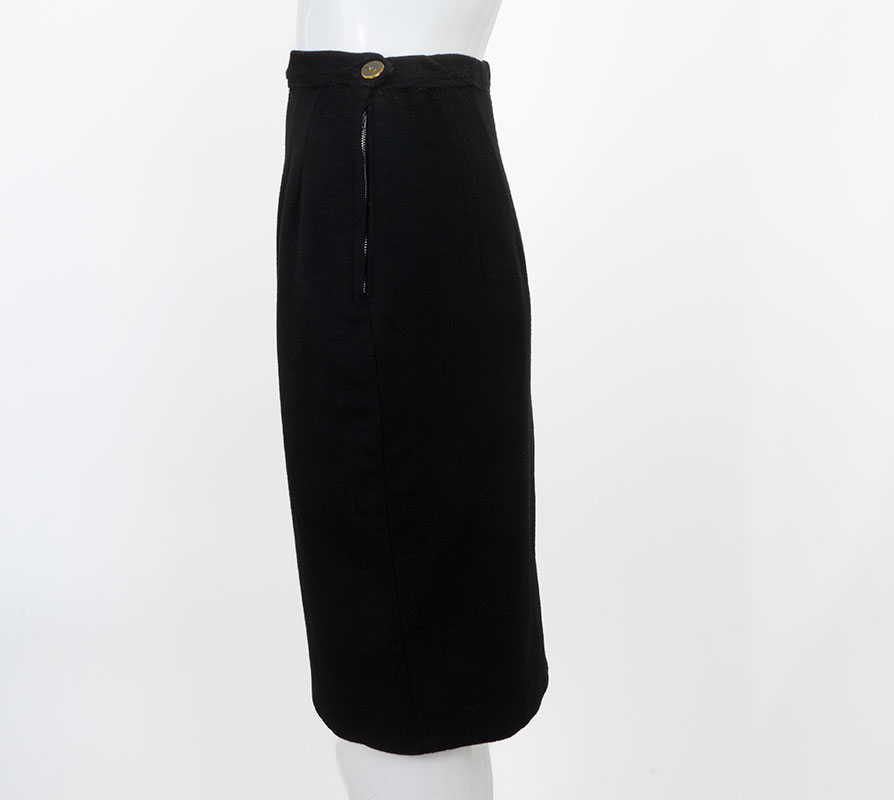 Narrow Skirt