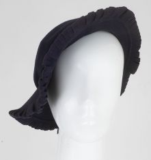 1930s Felt Chapeau W/ Matching Pin