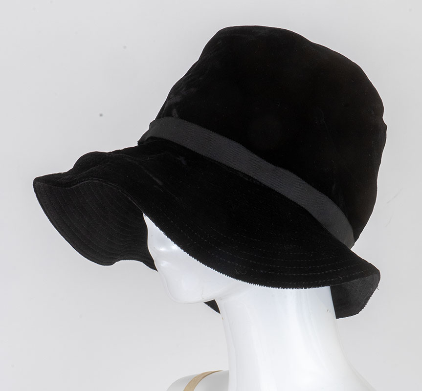 Stunning 1920s-30s Velvet Bucket Hat