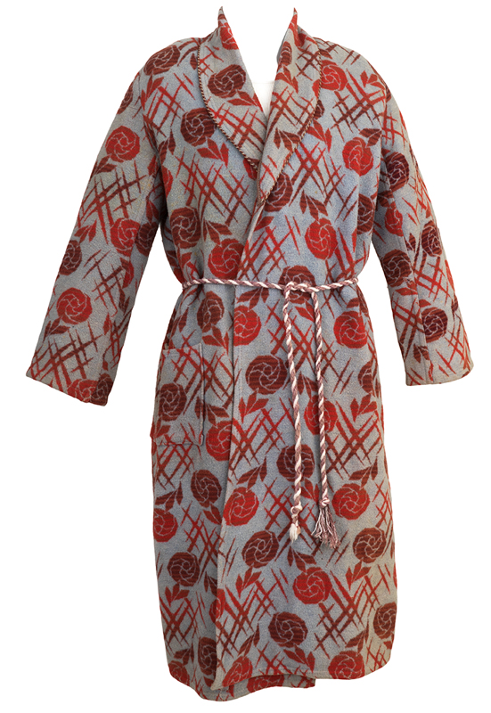 Beacon Robe: Ballyhoovintage.com