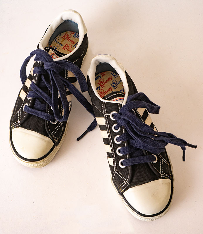 1970's Kinneys Canvas Sneakers: Ballyhoovintage.com