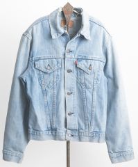 Denim Jackets: Ballyhoovintage.com