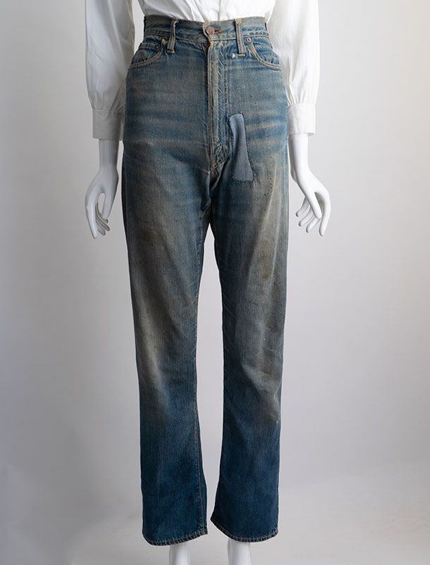 1950s Women's Levi's 701 Vintage Jeans: Ballyhoovintage.com